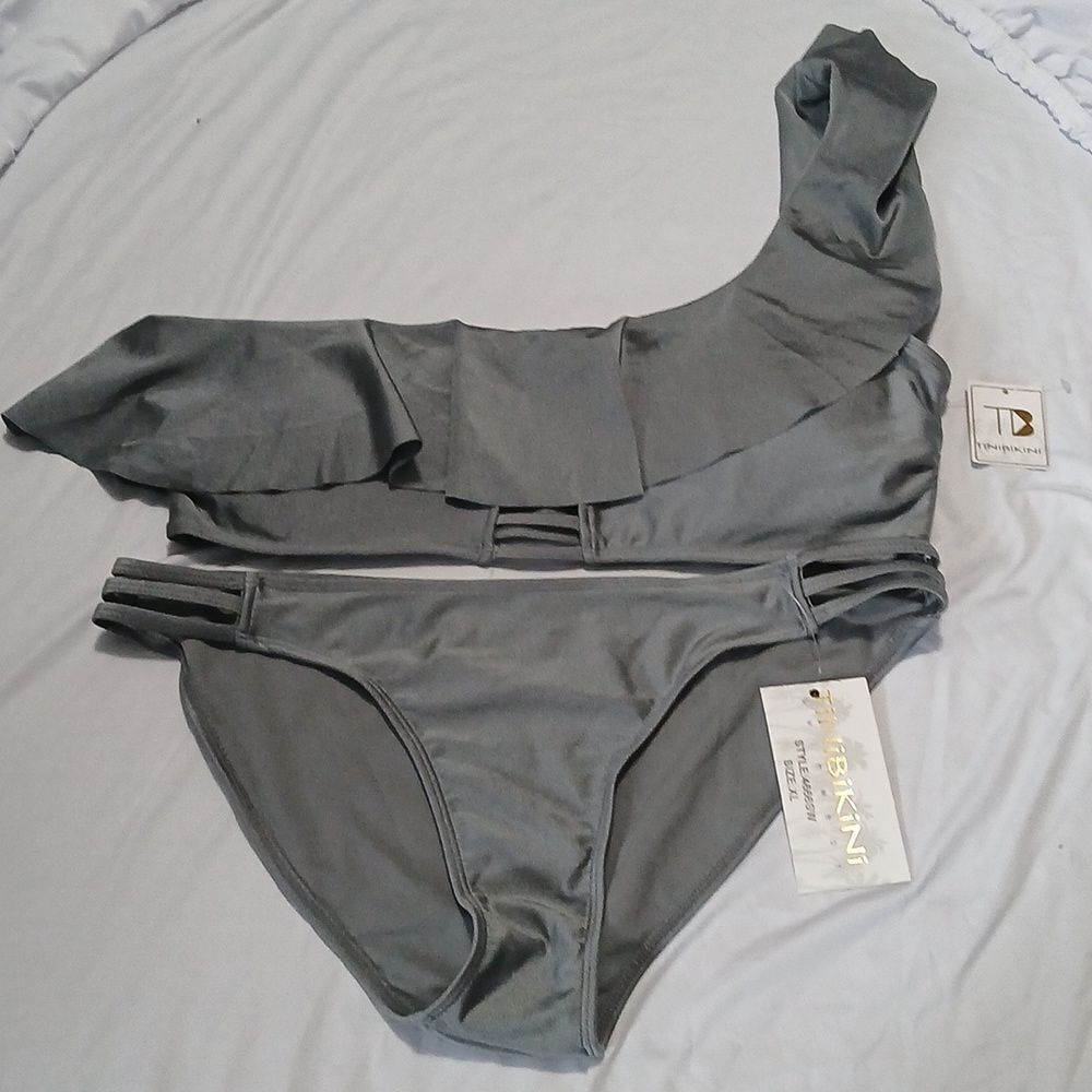 TiniBikini  silver one shoulder 2 pc bathing suit bikini swimwear Sz XL NWT